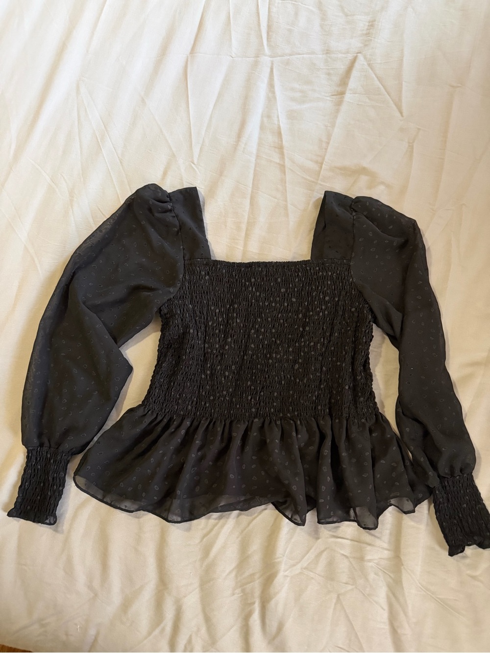 5 Super Cute Top closet clean out!!! - Picture 2 of 6